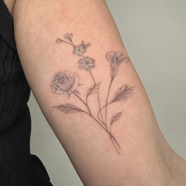 fllower bouquet fineline ctrlaltz tattoo